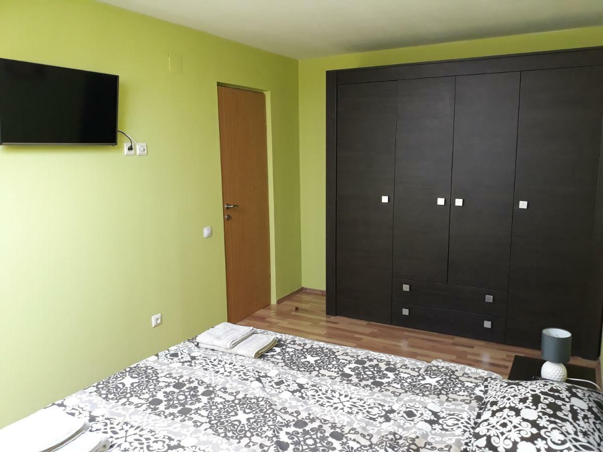 Penthouse Apartament Nufarul Oradea Buitenkant foto